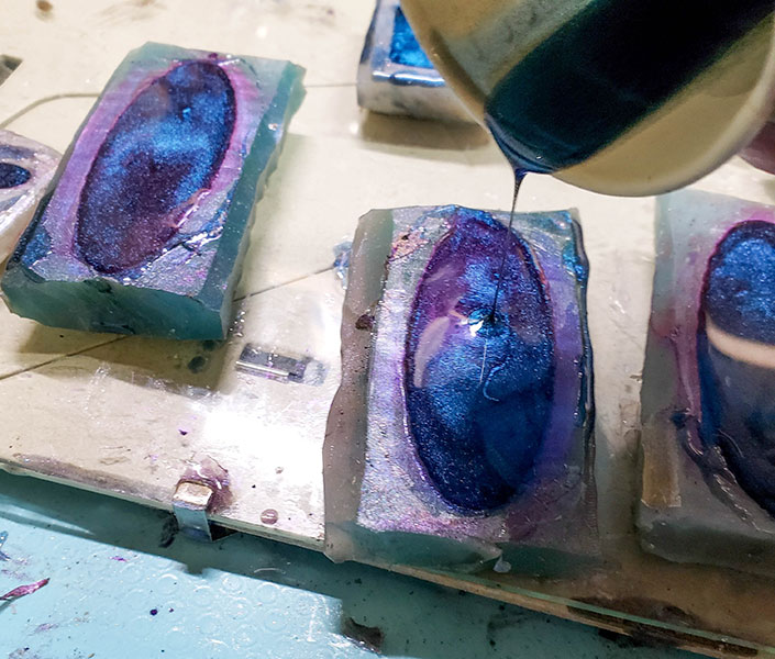 casting jewellery into silicone molds